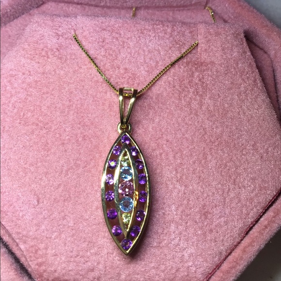 Jewelry - Appraised at $1000! 10KT Chain & Pendant